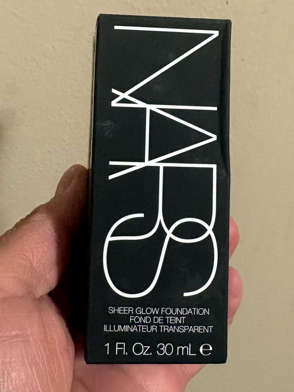 NARS Sheer Glow Foundation - 1 fl oz - MEDIUM 2.5 SAHEL, Brand New Never Used.